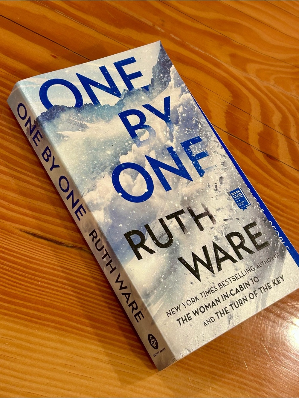 One By One Ruth Ware paperback book - Picture 4 of 5